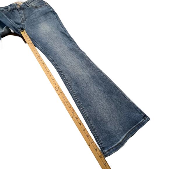 Love SOHO Women’s Bootcut Jeans Size 9 (28x29.5) Light Acid Wash Stretch - Picture 6 of 7